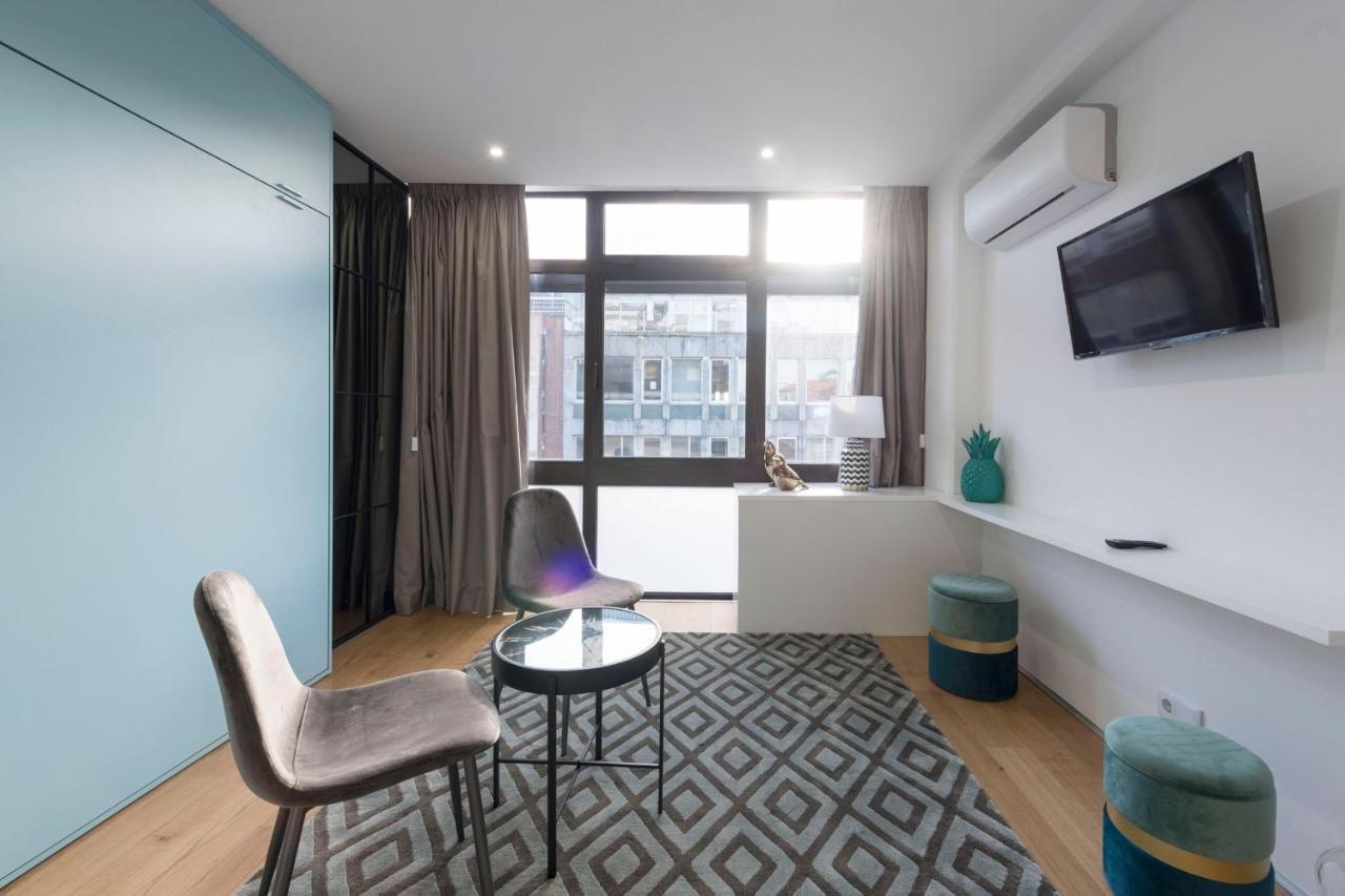 Lovelystay - Wohaza Apartment With Free Private Parking OOporto Esterno foto