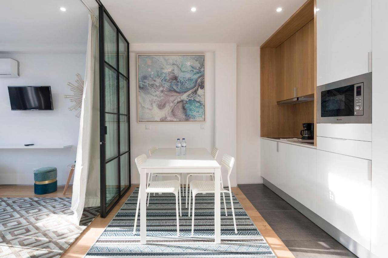 Lovelystay - Wohaza Apartment With Free Private Parking OOporto Esterno foto